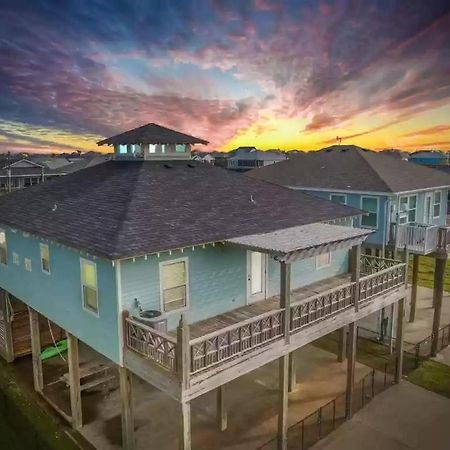 The Beach House Home Crystal Beach Exterior photo