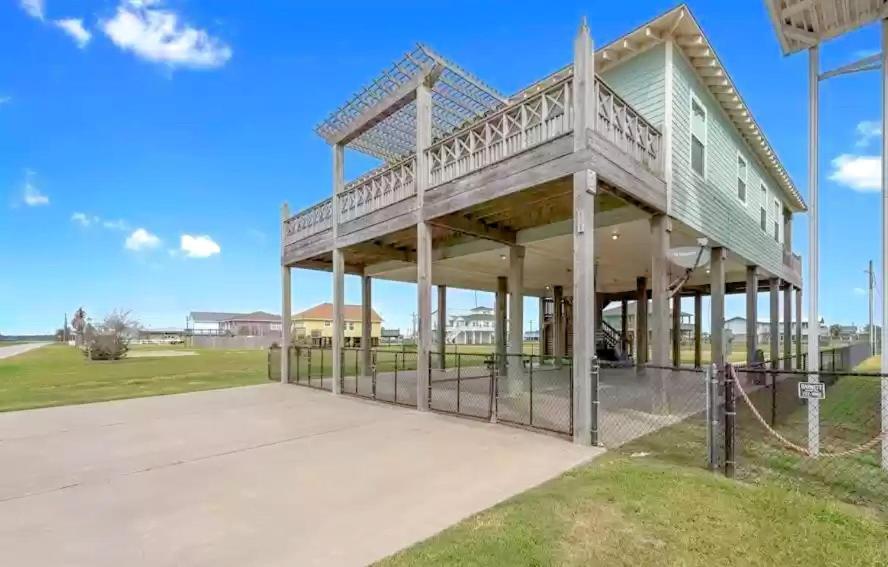 The Beach House Home Crystal Beach Exterior photo